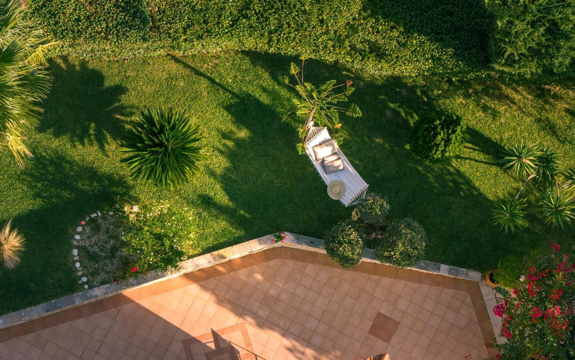 Villa Vrisi Fagias Luaran gambar