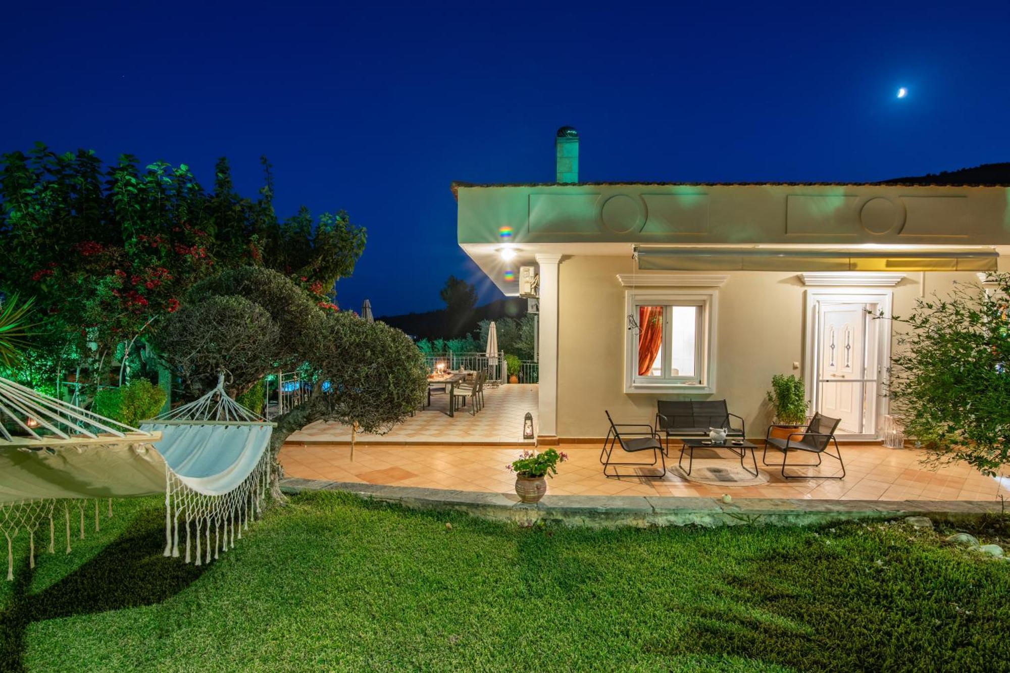 Villa Vrisi Fagias Luaran gambar